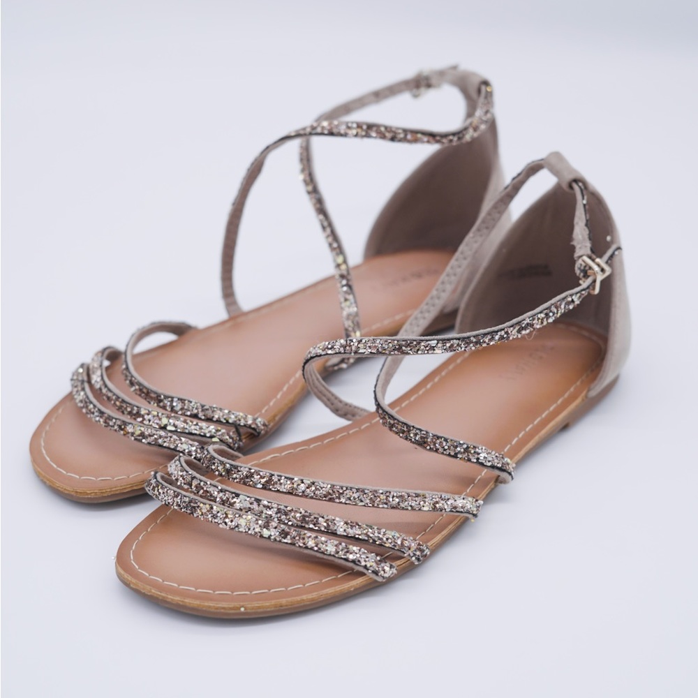 OLD NAVY SANDALS | 7 |